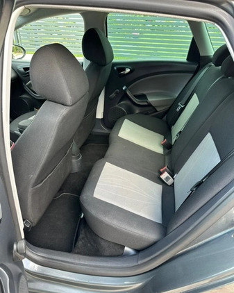 Seat Ibiza cena 24800 przebieg: 190000, rok produkcji 2015 z Elbląg małe 232